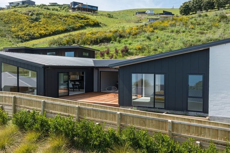 Photo of property in 16 Ledger Road, Atawhai, Nelson, 7010