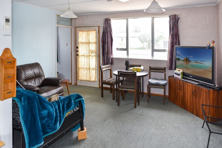 Photo of property in 17 Omahau Crescent, Twizel, 7901