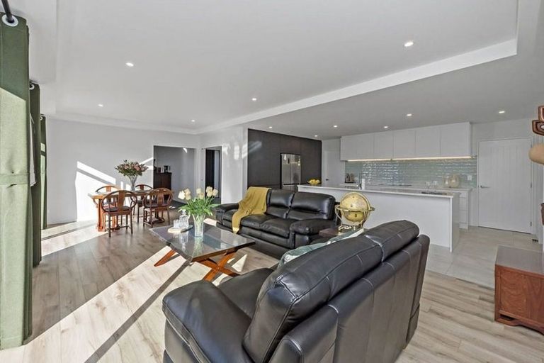 Photo of property in 11 Tulett Park Drive, Casebrook, Christchurch, 8051