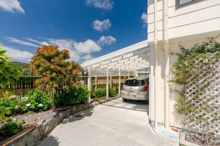 Photo of property in 51 Percy Dyett Drive, Karori, Wellington, 6012