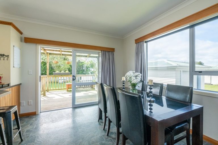 Photo of property in 8 Orlando Street, Stratford, 4332