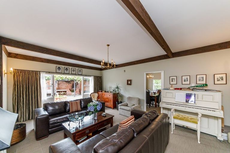 Photo of property in 8 Skerman Street, Marton, 4710