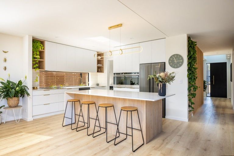 Photo of property in 6 Te Ara O Ngakeiha, Fitzroy, New Plymouth, 4312