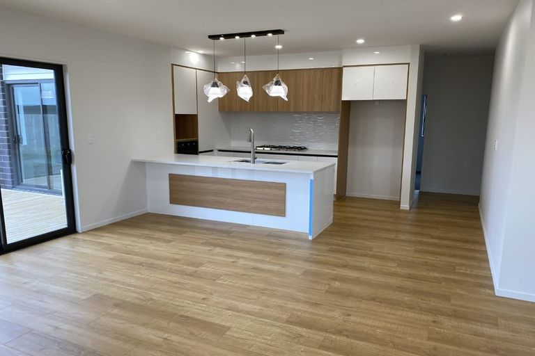 Photo of property in 21 Hemopo Street, Pukekohe, 2120