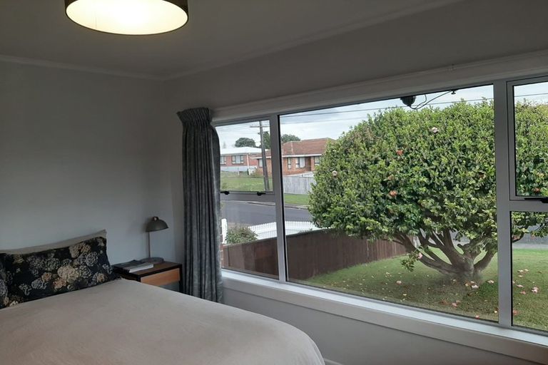 Photo of property in 29 Hallberry Road, Mangere East, Auckland, 2024