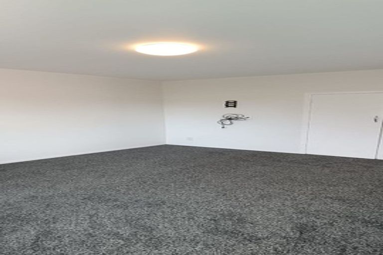 Photo of property in 2/265 Massey Road, Mangere East, Auckland, 2024