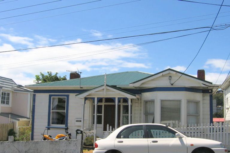 Photo of property in 99b Tasman Street, Mount Cook, Wellington, 6021