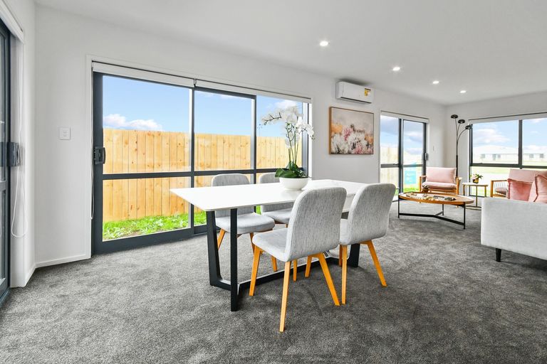 Photo of property in 4 Kaitiaki Drive, Clarks Beach, 2122