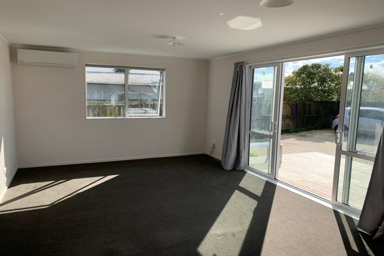 Photo of property in 151 Bruce Mclaren Road, Henderson, Auckland, 0612