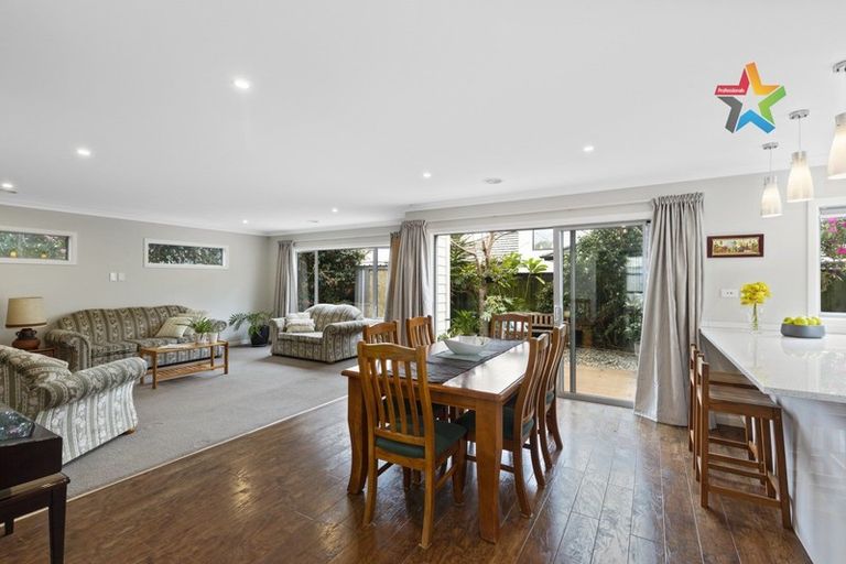 Photo of property in 27a Hardy Street, Waterloo, Lower Hutt, 5011