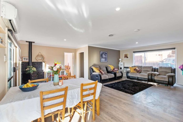 Photo of property in 161 Don Buck Road, Massey, Auckland, 0614