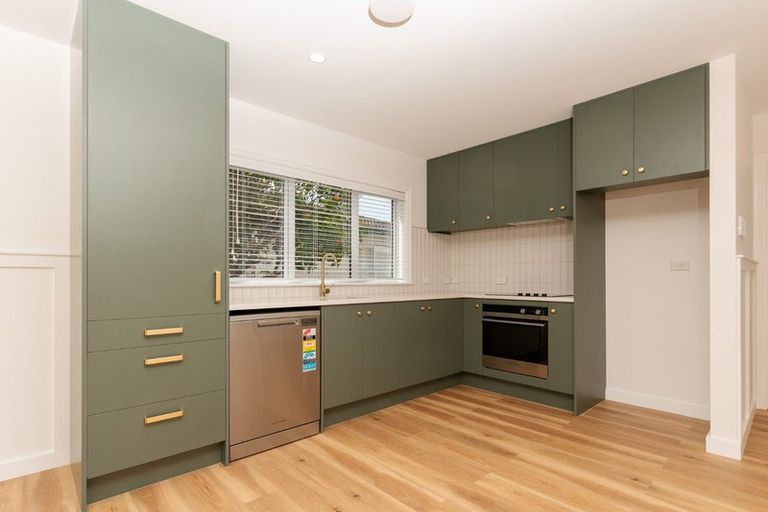 Photo of property in 27 Lyren Place, Half Moon Bay, Auckland, 2012