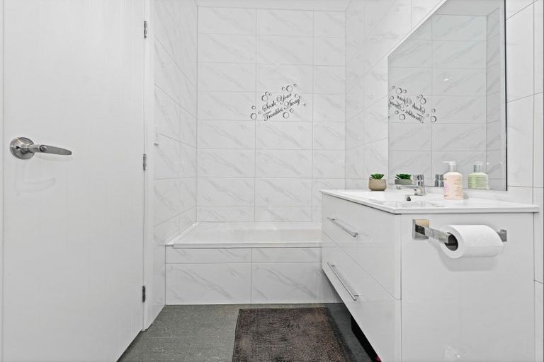 Photo of property in 2u7 Rosalind Street, Deanwell, Hamilton, 3206