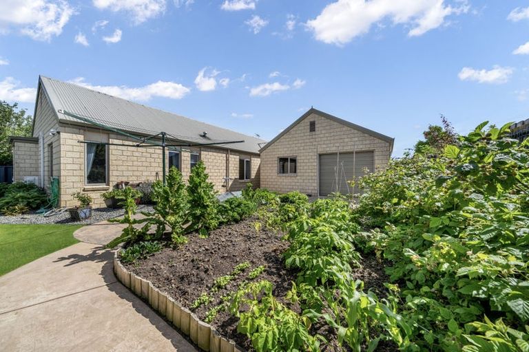 Photo of property in 6 Thornley Place, Woodend, 7610