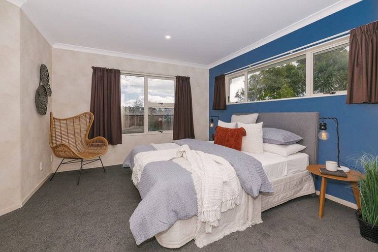Photo of property in 39 Parnell Heights Drive, Kelvin Grove, Palmerston North, 4414