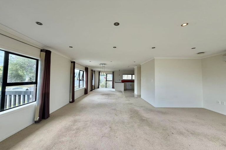 Photo of property in 121 Redoubt Road, Goodwood Heights, Auckland, 2105