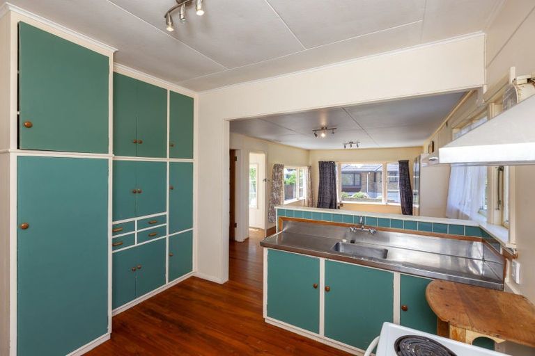 Photo of property in 4 Mckay Street, Paraparaumu Beach, Paraparaumu, 5032