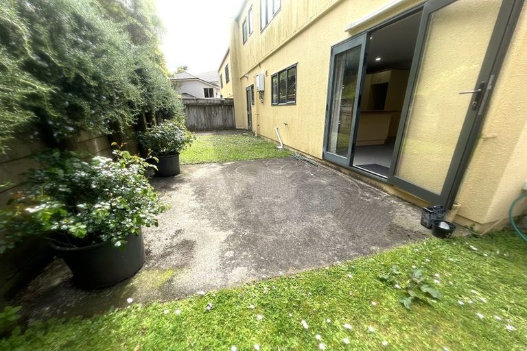 Photo of property in 37a Waverton Terrace, Churton Park, Wellington, 6037