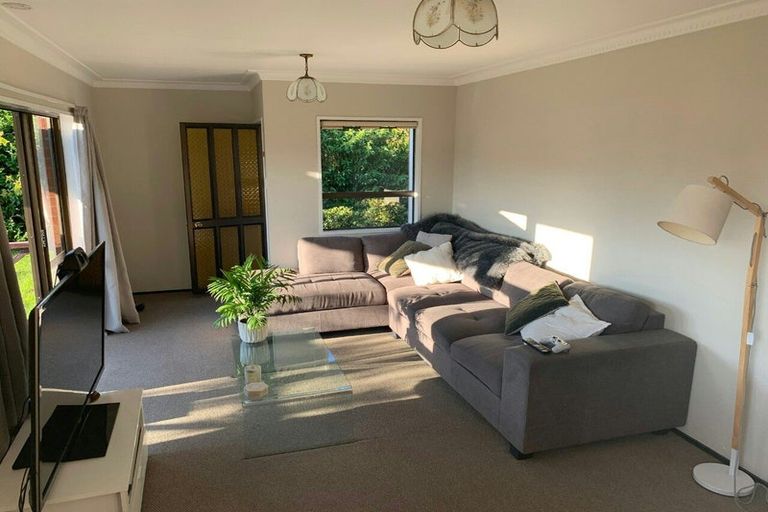 Photo of property in 2/25 Patons Road, Howick, Auckland, 2014