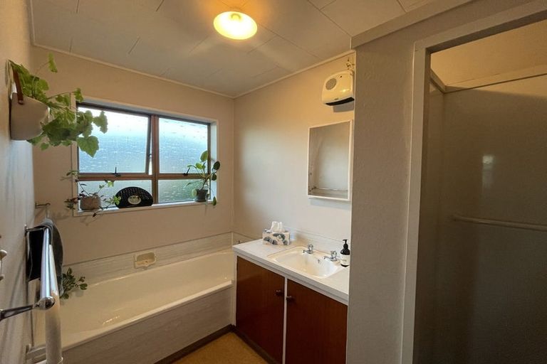 Photo of property in 803a Heretaunga Street East, Parkvale, Hastings, 4122