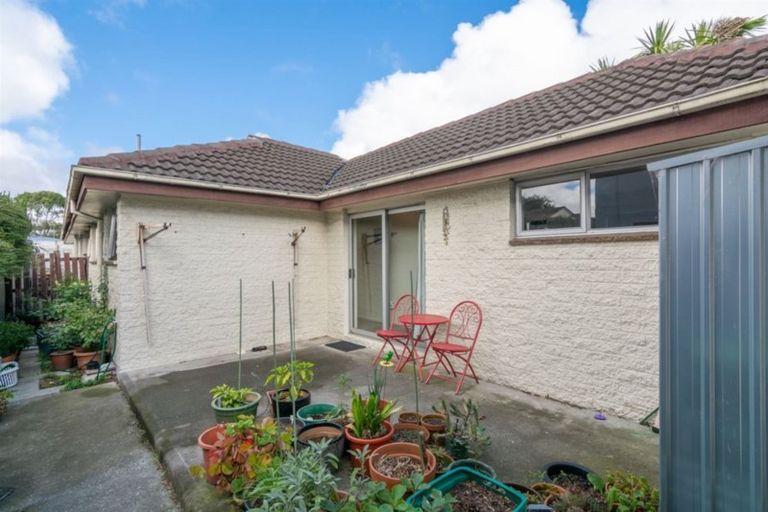 Photo of property in 2/350 Worcester Street, Linwood, Christchurch, 8011