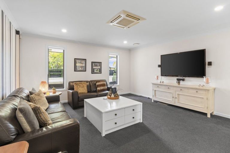 Photo of property in 15 Honiss Place, Cambridge, 3434