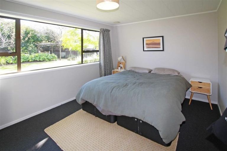 Photo of property in 37 Trelawney Crescent, Westown, New Plymouth, 4310