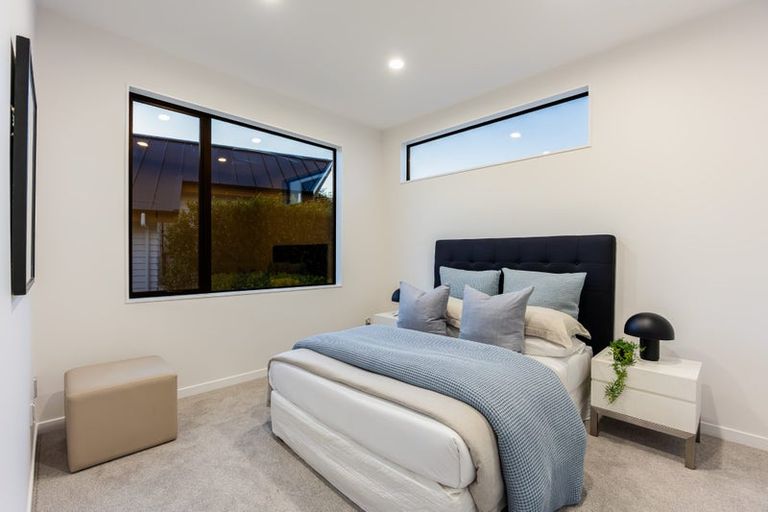 Photo of property in 16 Te Oneroa Way, Long Bay, Auckland, 0630