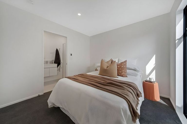 Photo of property in 4/14 Croydon Street, Sydenham, Christchurch, 8023