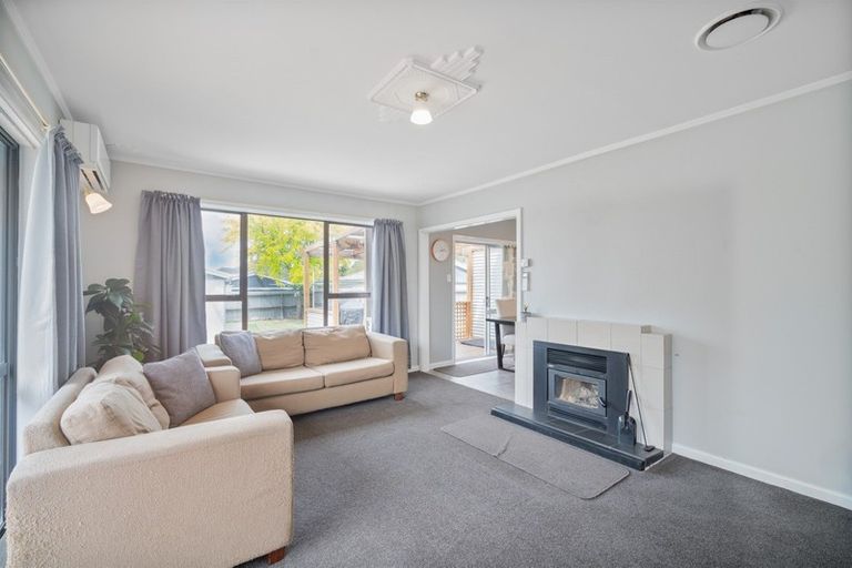 Photo of property in 31 Oriana Crescent, Hornby, Christchurch, 8042