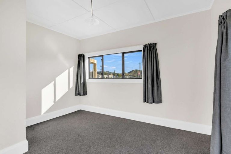 Photo of property in 5 Banks Street, Tolaga Bay, 4077