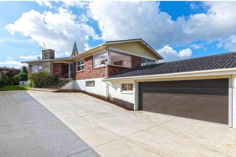 Photo of property in 9 Roys Road, Weymouth, Auckland, 2103