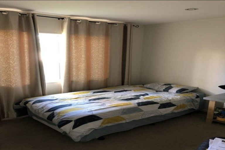 Photo of property in 41 Nimstedt Avenue, Oteha, Auckland, 0632