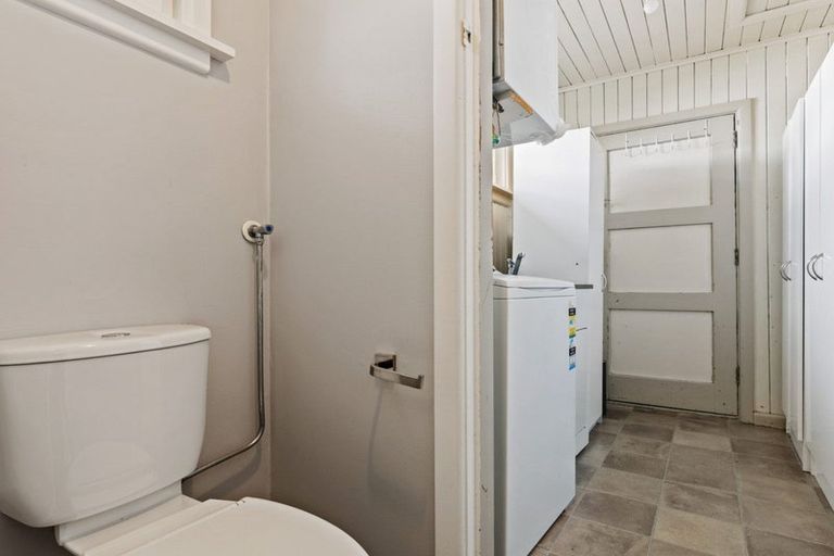 Photo of property in 71 Hargood Street, Woolston, Christchurch, 8062