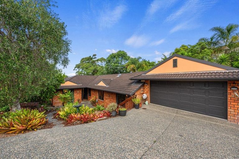 Photo of property in 59a Lonely Road, Fairview Heights, Auckland, 0632