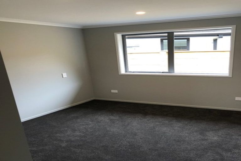 Photo of property in 4 Genoa Place, Whitby, Porirua, 5024