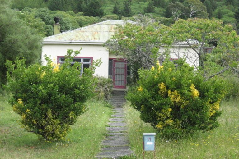 Photo of property in 71 Port Hills Road, Heathcote Valley, Christchurch, 8022