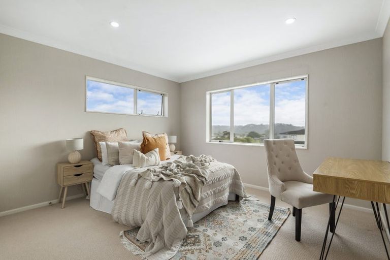 Photo of property in 42 Laurel Oak Drive, Schnapper Rock, Auckland, 0632