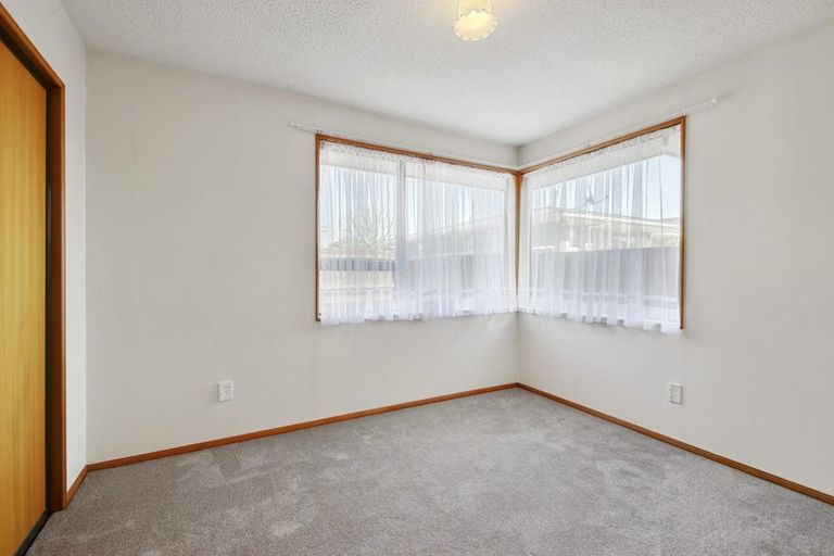 Photo of property in 2/24 Woodbury Street, Avonhead, Christchurch, 8042