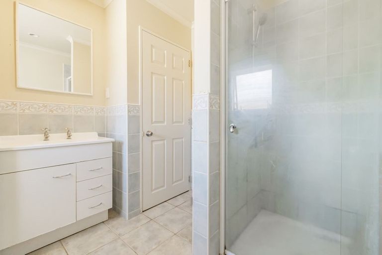 Photo of property in 35 Tilberg Street, Favona, Auckland, 2024