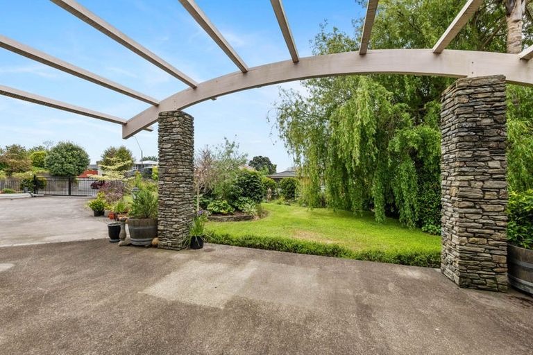 Photo of property in 331 Devon Street West, New Plymouth, 4310