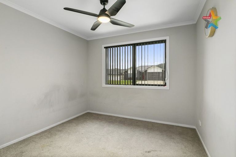 Photo of property in 10 Jack Vaughan Grove, Wainuiomata, Lower Hutt, 5014