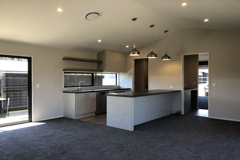 Photo of property in 5 Tussle Grove, Halswell, Christchurch, 8025