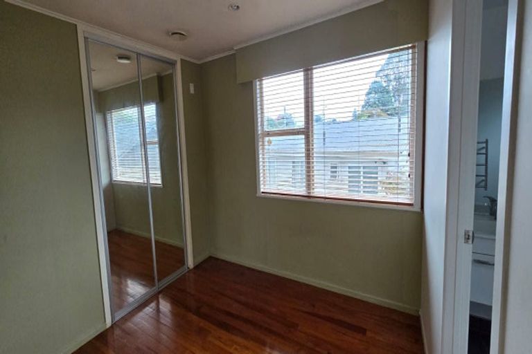 Photo of property in 140 Ti Rakau Drive, Pakuranga, Auckland, 2010