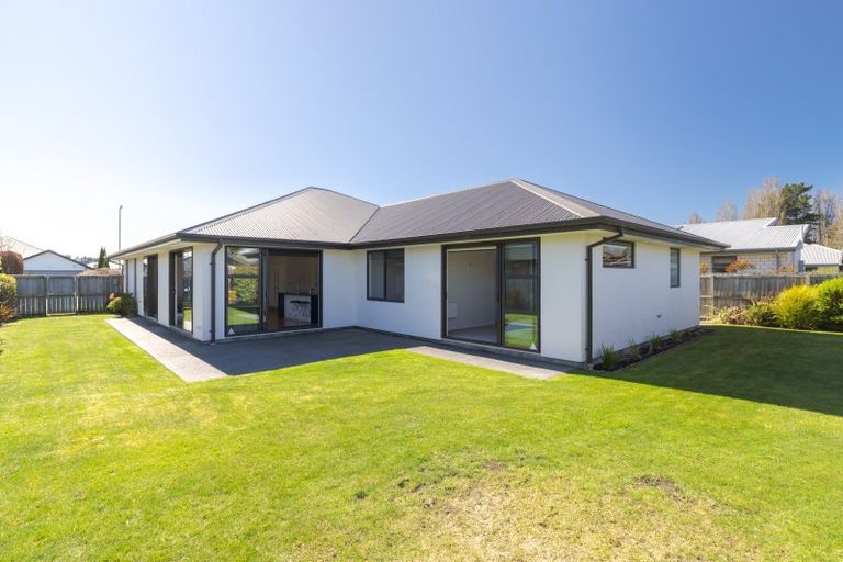 Photo of property in 5 Urihia Street, Marshland, Christchurch, 8083