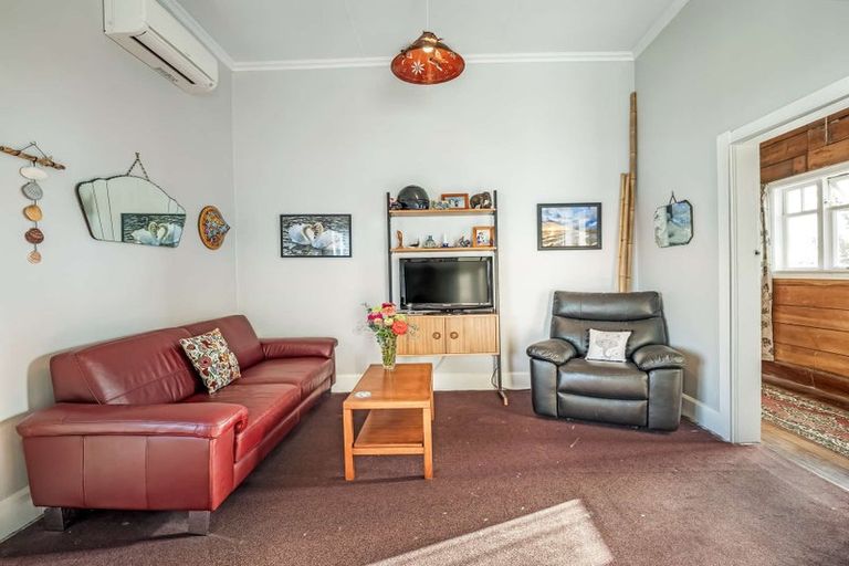 Photo of property in 30 Kowhai Street, Castlecliff, Whanganui, 4501