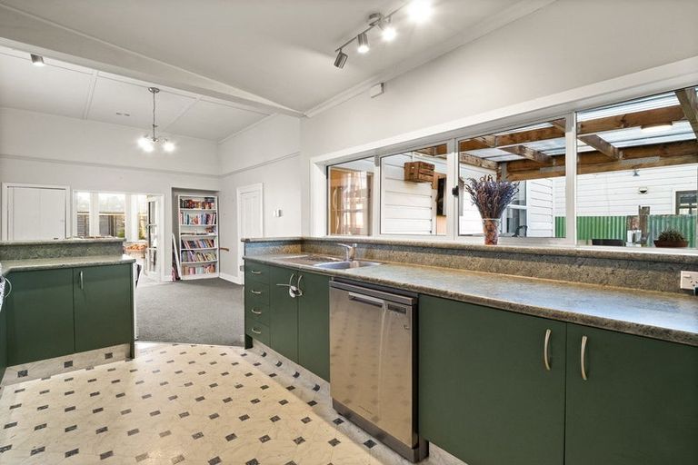 Photo of property in 43 Plunket Street, Saint Kilda, Dunedin, 9012