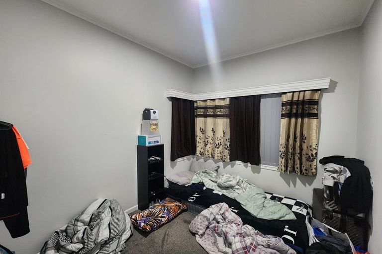 Photo of property in 13 Great South Road, Papatoetoe, Auckland, 2025