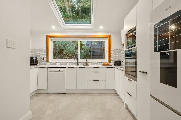 Photo of property in 27 Mortimer Terrace, Aro Valley, Wellington, 6021