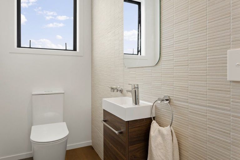 Photo of property in 29 Kahu Crescent, Whitianga, 3510